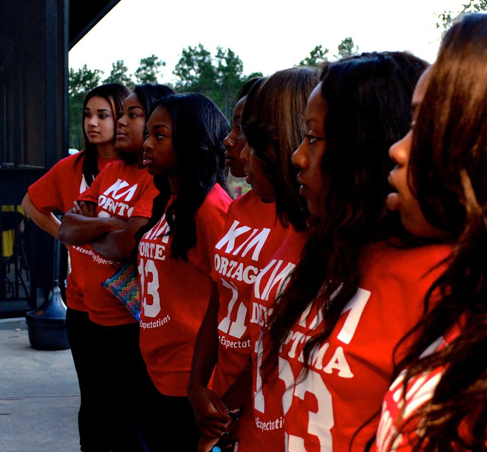Kia of Albany team and community